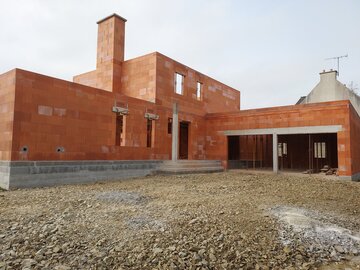 Construction d'une maison neuve avec clôture à Saint-Cast-le-Guildo